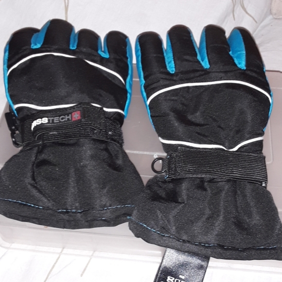 swiss tech ski gloves